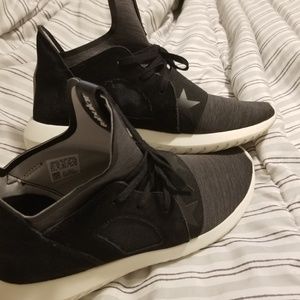 adidas Shoes - Women's Rita Ora adidas tubular sneakers😍😍 adidas Shoes - Women's Rita Ora adidas tubular sneakers😍😍